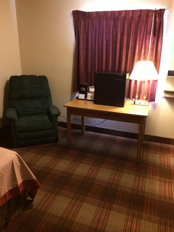 Super 8 By Wyndham Idaho Falls Esterno foto